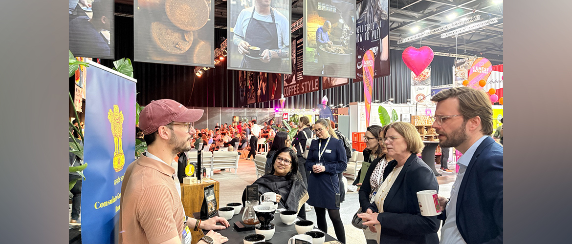 Ms. Kristina Vogt, Senator for Economic Affairs, Ports and Transformation, Bremen experiencing Indian Specialty Coffee
